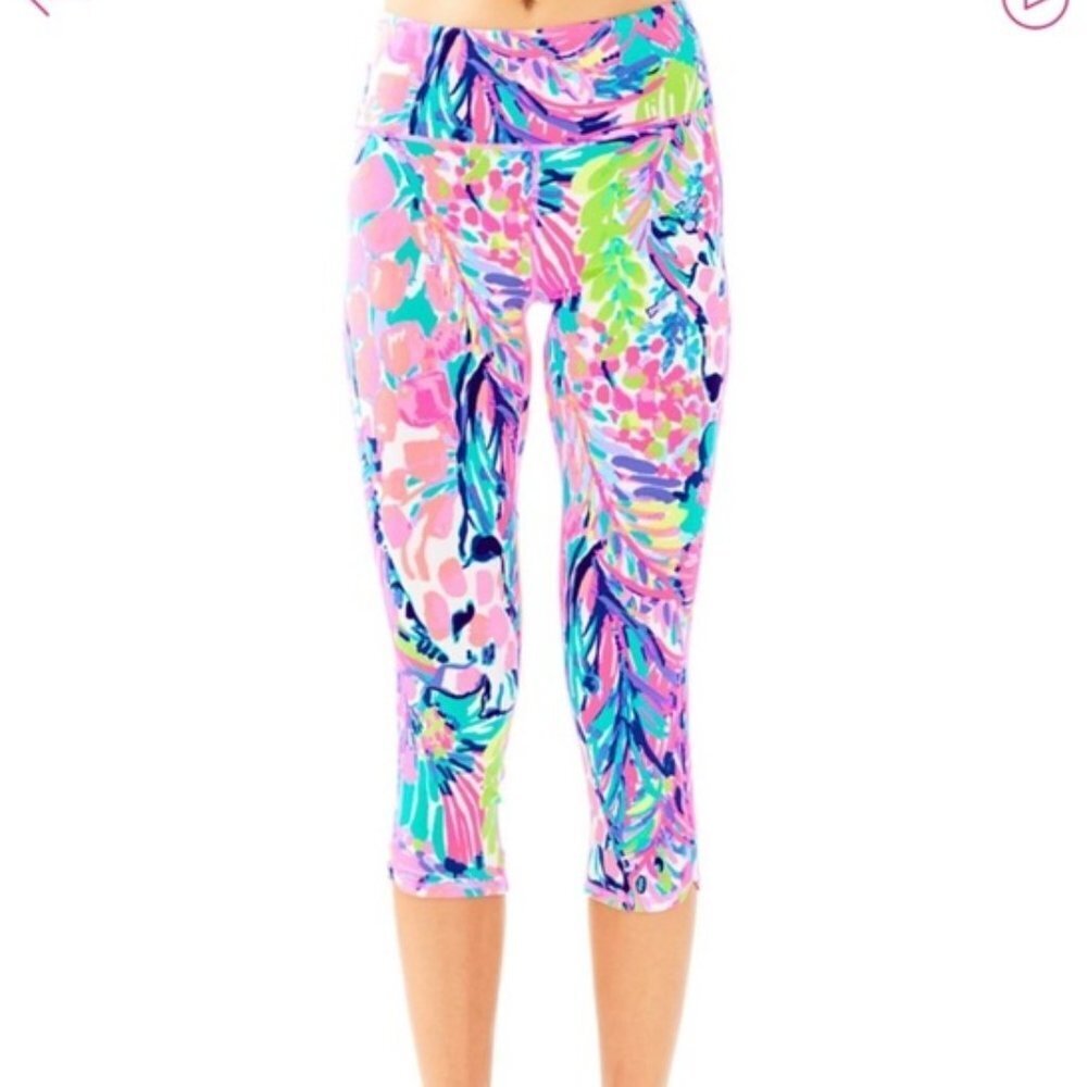 Lilly Pulitzer Gumbo Limbo Luxletic Weekender Leggings size Medium-NWOT